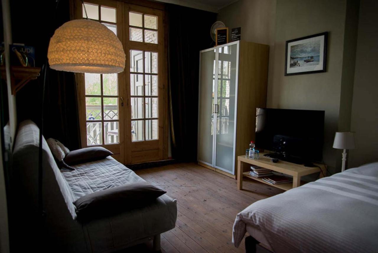 Chez Memere Bed & Breakfast